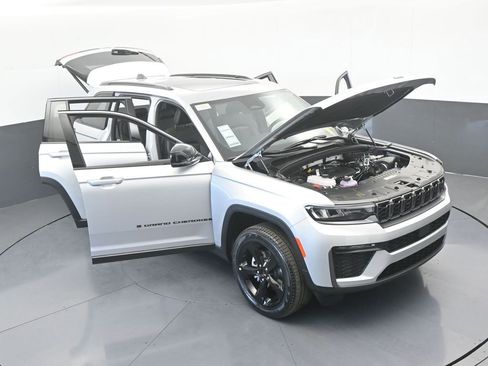 New 2026 Jeep Grand Cherokee Limited w/ Limited Altitude Package RWD image 65