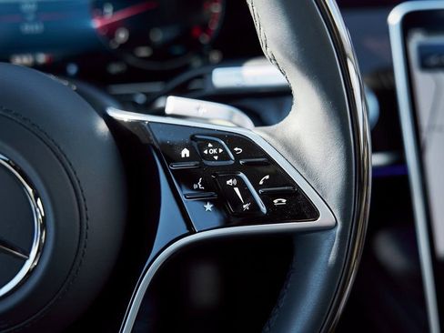 Used 2025 Mercedes-Benz Maybach S 580 4MATIC image 49
