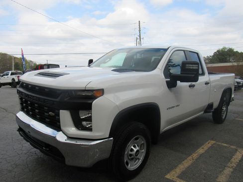 Used 2020 Chevrolet Silverado 2500 W/T w/ WT Convenience Package image 2