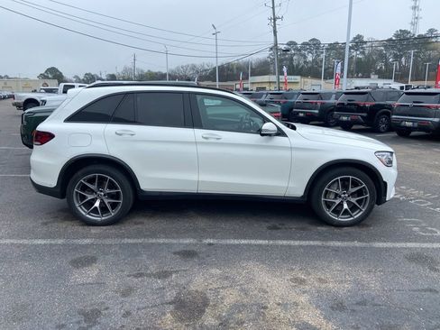 Used 2020 Mercedes-Benz GLC 300 4MATIC image 4