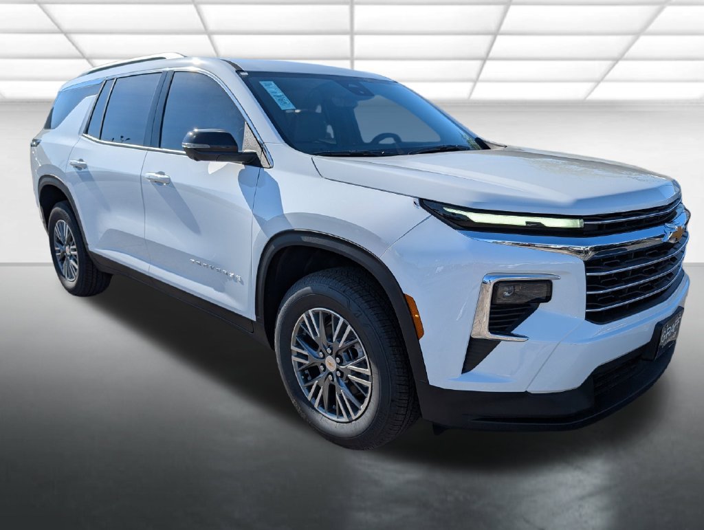 New 2027 Chevrolet Traverse LT w/ Driver Confidence Package FWD image 1