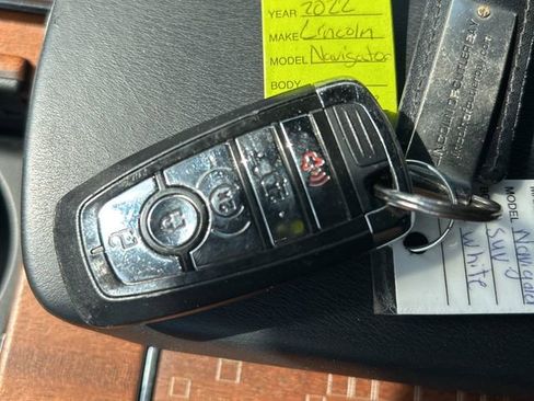 Used 2022 Lincoln Navigator L Black Label image 20