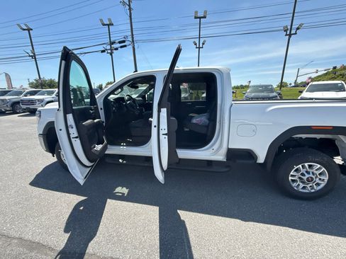 New 2026 GMC Sierra 2500 Pro w/ 1SA Pro Safety Plus Package AWD/4WD image 37