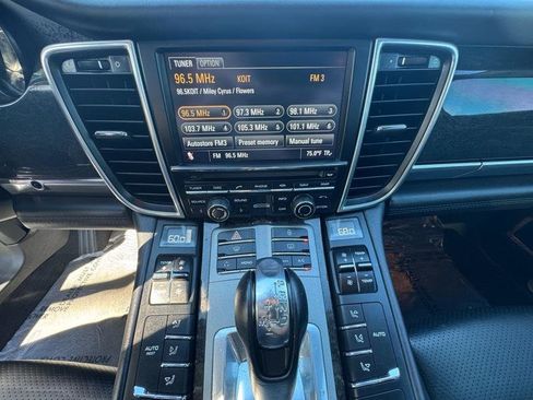 Used 2010 Porsche Panamera 4S image 15