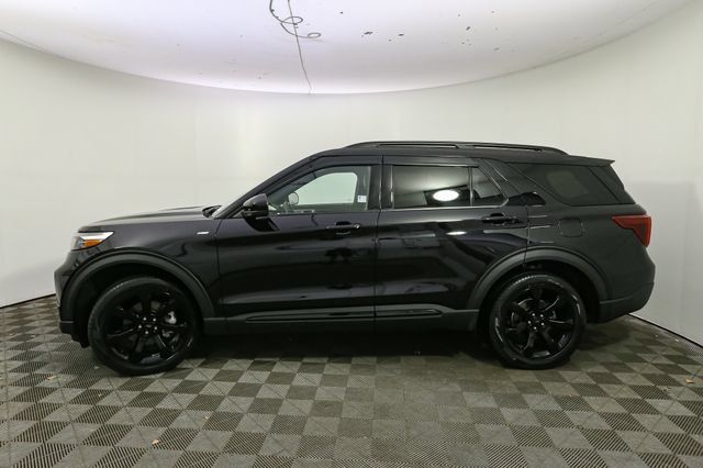 Used 2023 Ford Explorer ST-Line w/ Class IV Trailer Tow Package AWD/4WD image 6