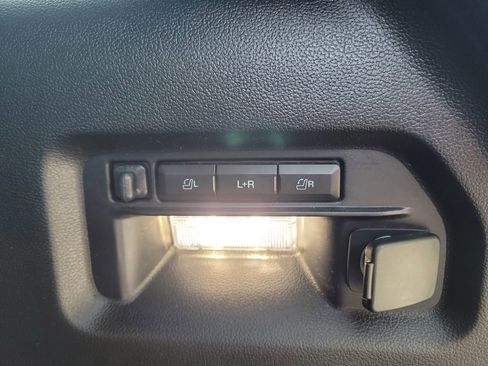 Used 2025 Ford Explorer ST-Line w/ Premium Package RWD image 11