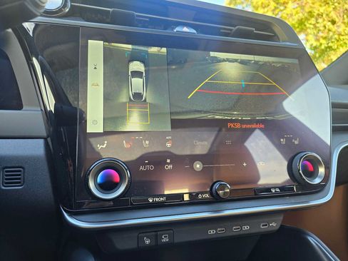 Used 2023 Lexus RZ 450e Premium image 30