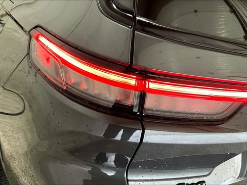 Used 2022 Jeep Grand Cherokee L Laredo image 23