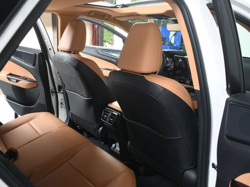 Used 2025 Lexus NX 250 FWD w/ Towing Package (2000 Lbs) image 35