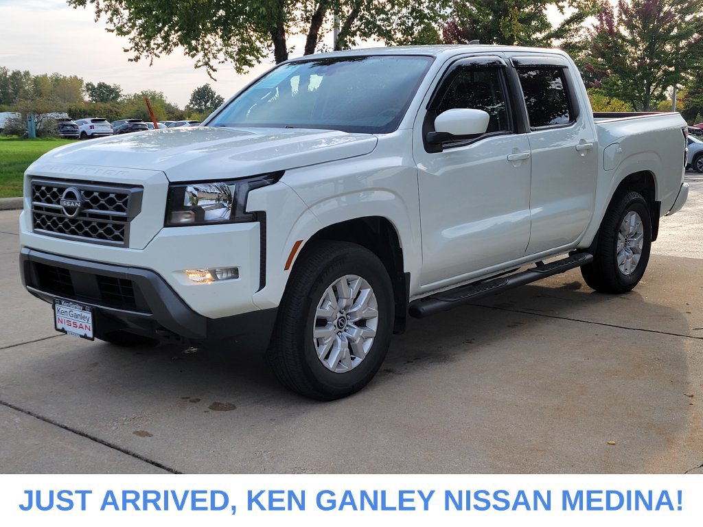 Certified 2022 Nissan Frontier SV w/ Technology Package AWD/4WD image 8