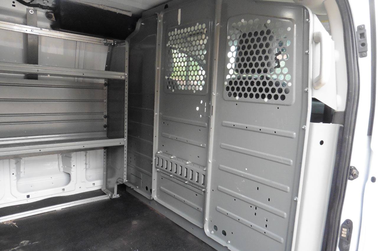 Used 2020 Ford Transit 150 Low Roof RWD image 13