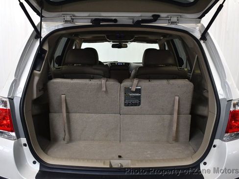 Used 2012 Toyota Highlander Limited w/ Tow Pkg image 48