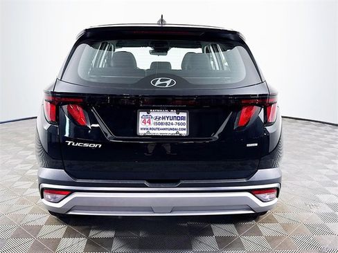 New 2026 Hyundai Tucson SE image 7