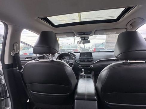 Used 2021 Nissan Altima 2.5 SR w/ SR Premium Package image 13