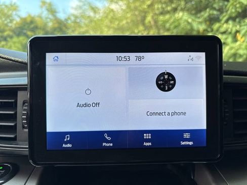 Used 2021 Ford Explorer XLT image 26