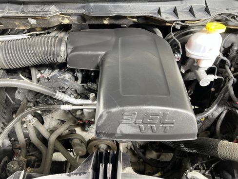 Used 2022 RAM 1500 Warlock AWD/4WD image 26