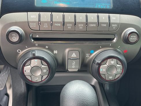 Used 2015 Chevrolet Camaro LS RWD image 19