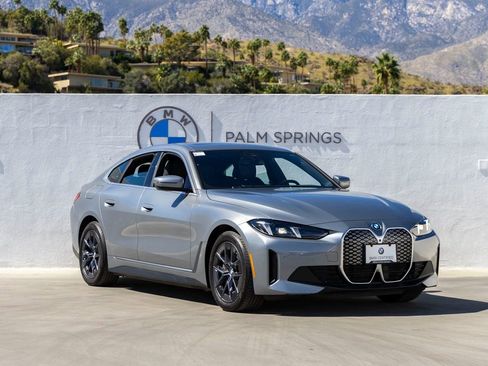 Certified 2025 BMW i4 eDrive40 image 2