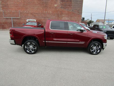 Used 2023 RAM 1500 Limited AWD/4WD image 2