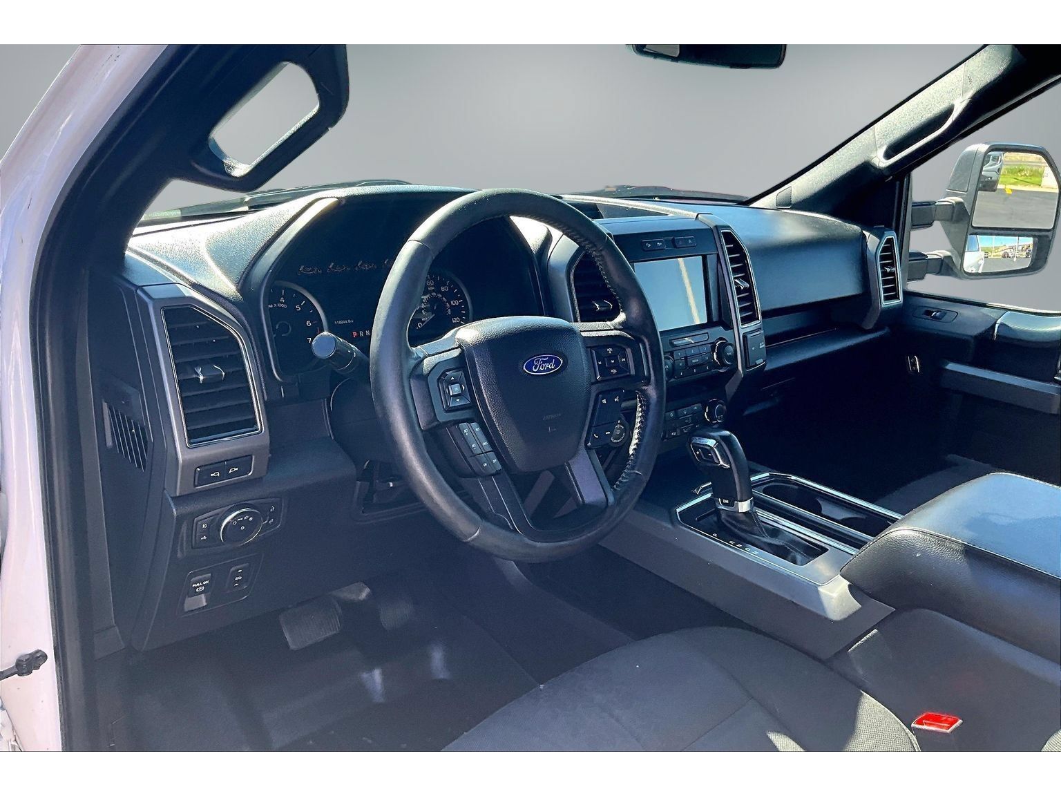 Used 2019 Ford F150 XLT w/ Equipment Group 302A Luxury AWD/4WD image 15