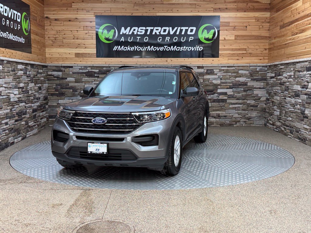 Used 2021 Ford Explorer XLT AWD/4WD image 4