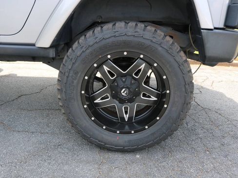 Used 2014 Jeep Wrangler Sport image 19