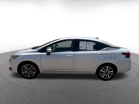 Used 2025 Nissan Versa SV FWD image 8