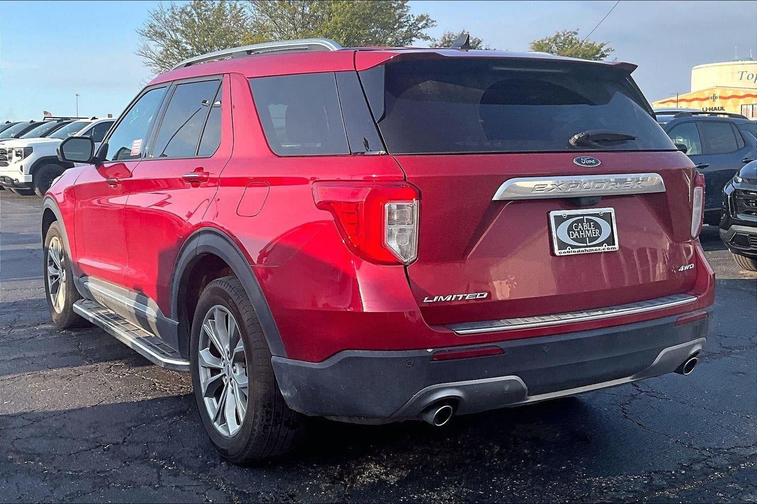 Used 2024 Ford Explorer Limited AWD/4WD image 5