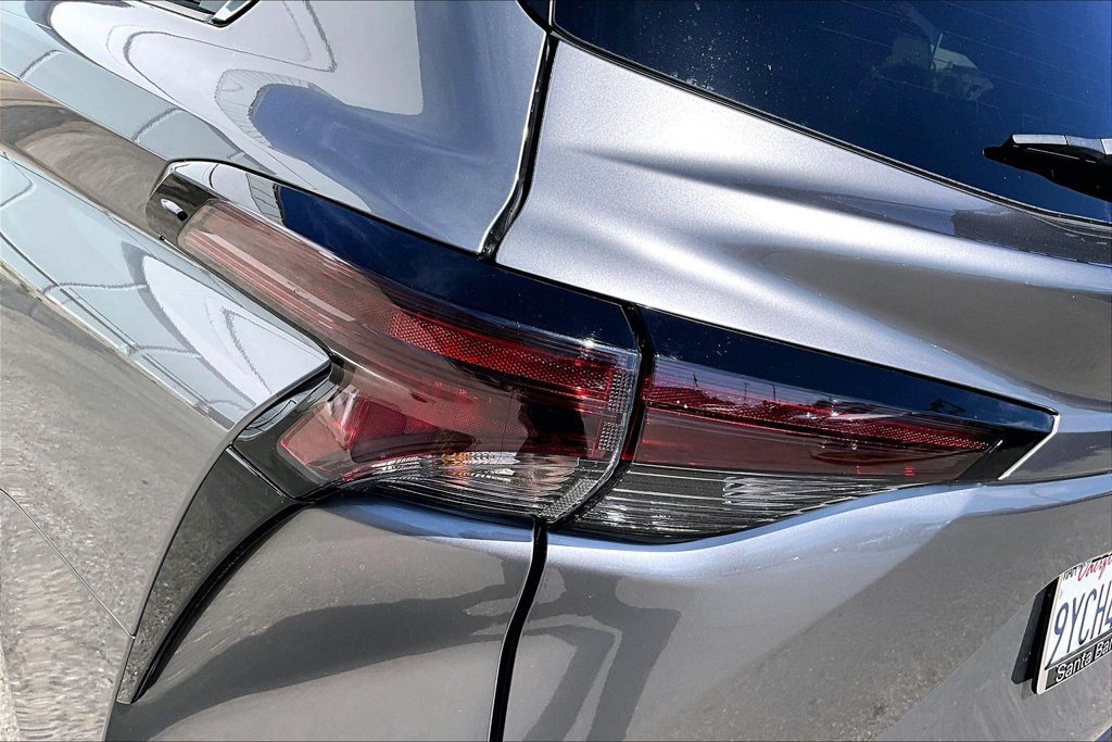 Certified 2026 Toyota Sienna LE AWD/4WD image 23