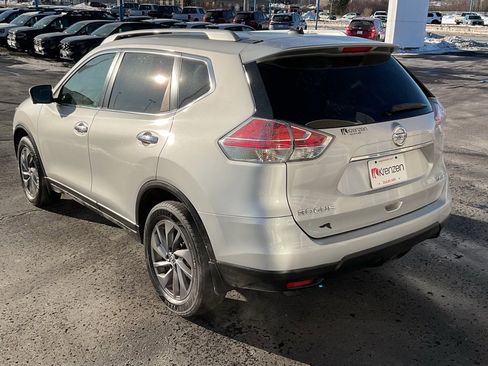 Used 2016 Nissan Rogue SL w/ SL Premium Package image 7