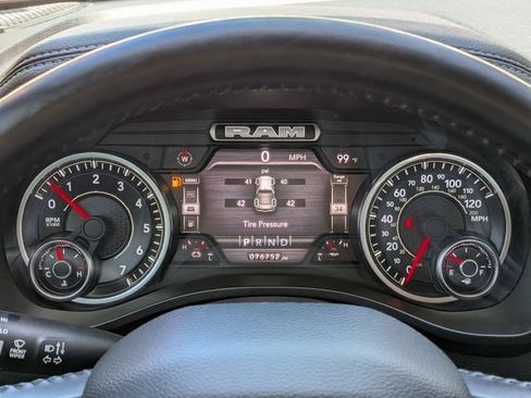 Used 2022 RAM 1500 Laramie AWD/4WD image 27