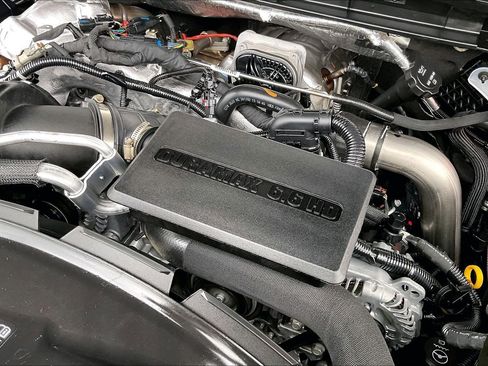 Used 2025 GMC Sierra 3500 AT4 w/ AT4 Premium Plus Package image 31