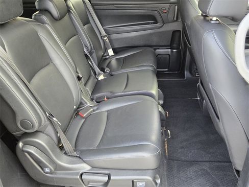 Used 2024 Honda Odyssey EX-L image 17