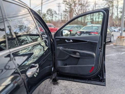 Used 2019 Kia Sorento S image 40