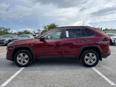 Used 2025 Toyota RAV4 XLE w/ Convenience Package FWD image 3