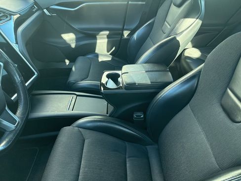 Used 2017 Tesla Model S 75D image 9