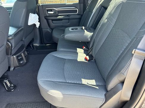 New 2026 RAM 2500 Big Horn AWD/4WD image 16