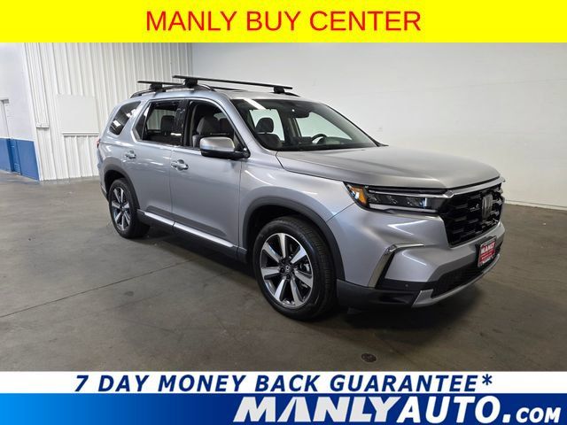 Used 2024 Honda Pilot Touring image 1