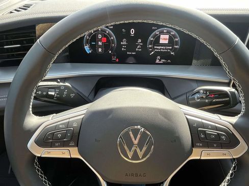 New 2026 Volkswagen Tiguan SE AWD/4WD image 14