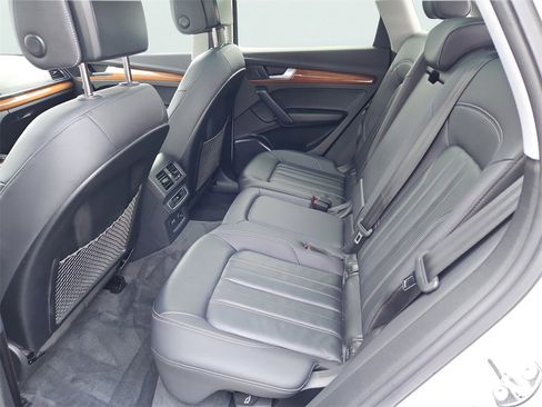 Certified 2023 Audi Q5 2.0T Premium w/ Convenience Package image 35