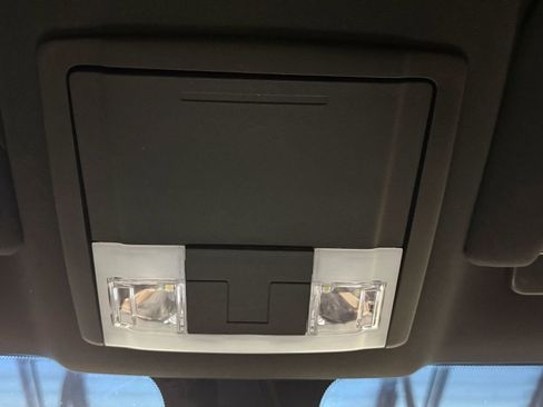 Used 2016 Ford Taurus SHO w/ Sho Performance Package image 35