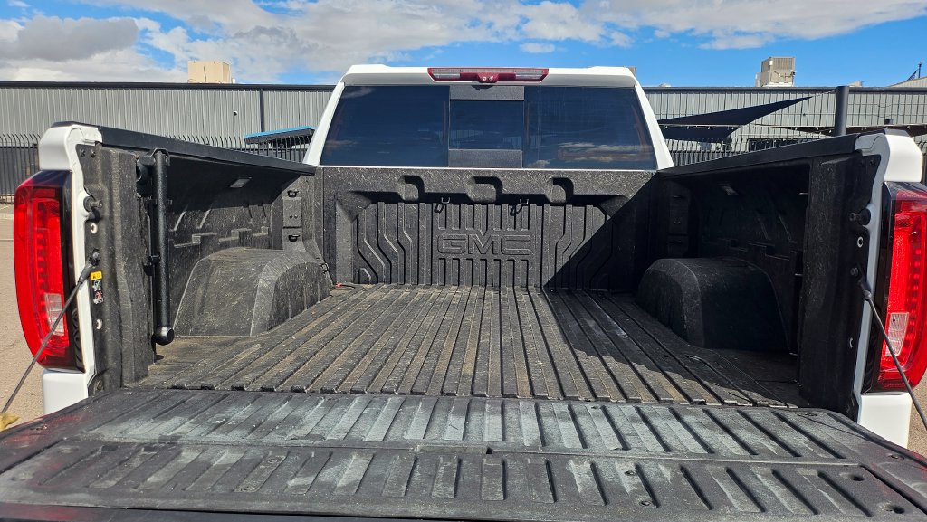 Used 2021 GMC Sierra 1500 AT4 w/ AT4 Premium Package AWD/4WD image 14