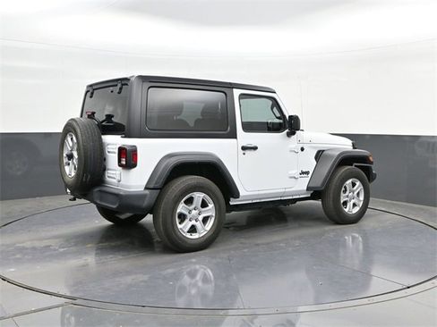 Used 2022 Jeep Wrangler Sport S image 12