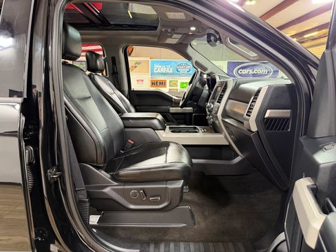 Used 2017 Ford F250 Lariat w/ Lariat Ultimate Package image 22