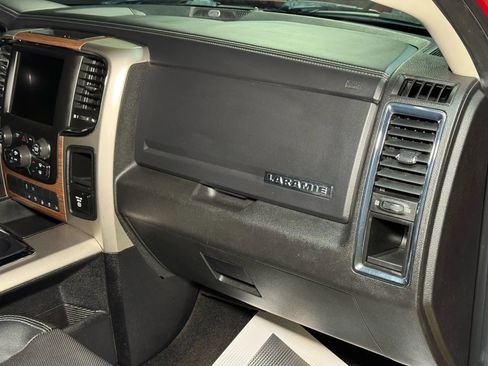 Used 2014 RAM 1500 Laramie RWD image 47