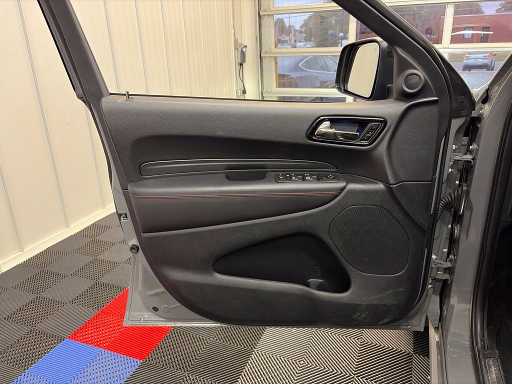 Used 2025 Dodge Durango R/T AWD/4WD image 10