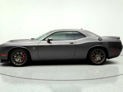 Used 2016 Dodge Challenger SRT Hellcat RWD image 8