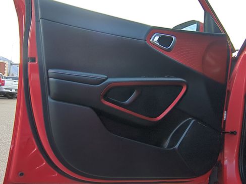 Used 2022 Kia Soul Turbo image 14