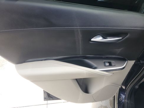Used 2023 Cadillac XT4 Luxury FWD image 18