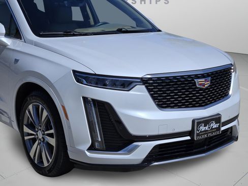 Used 2022 Cadillac XT6 Premium Luxury w/ Platinum Package FWD image 34